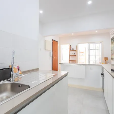 Flh Downtown Flat With Balcony 아파트 리스본